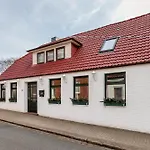 Weisse Stadthaus Apartment