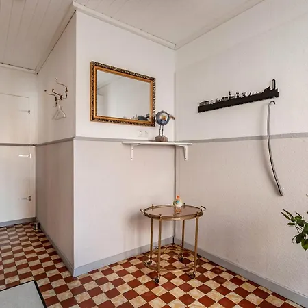 Weiße Stadthaus Apartment Wesselburen